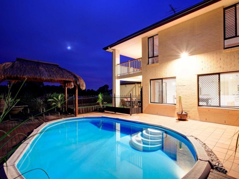 22 Gleneagles Crescent, Oxley QLD 4075