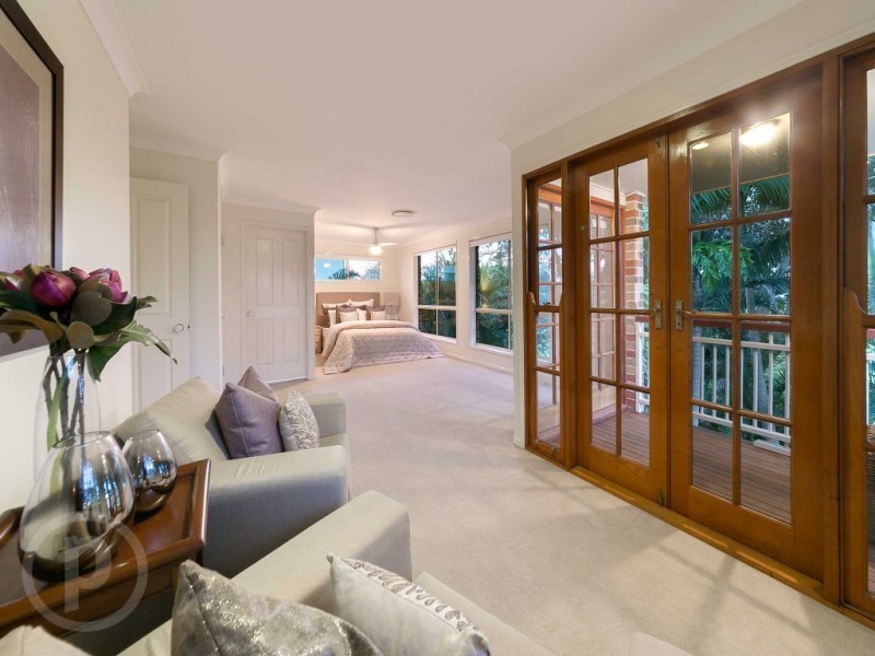 27 Churchill Street, Graceville QLD 4075