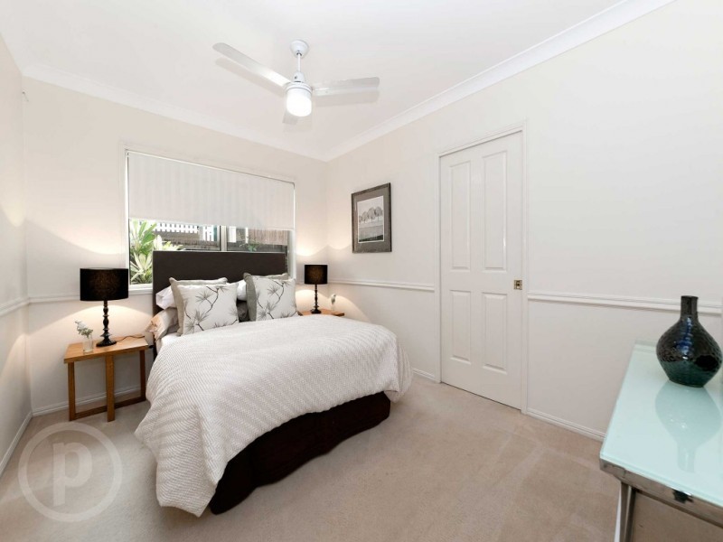 27 Churchill Street, Graceville QLD 4075