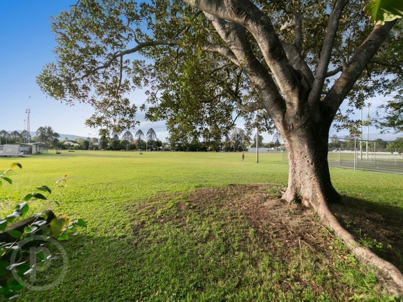 27 Churchill Street, Graceville QLD 4075