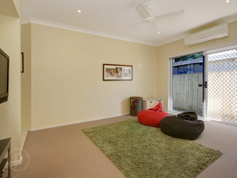 298 Long Street East, Graceville QLD 4075