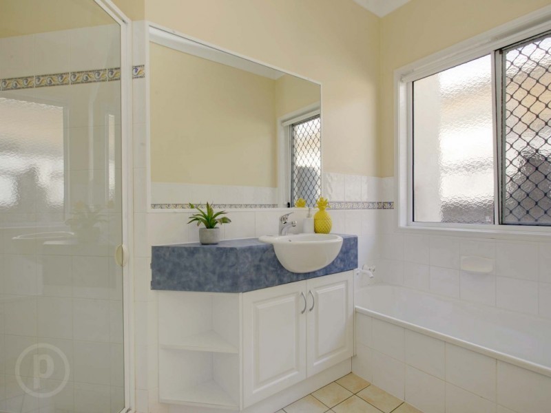 298 Long Street East, Graceville QLD 4075