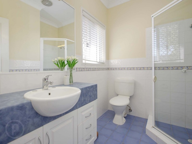 298 Long Street East, Graceville QLD 4075