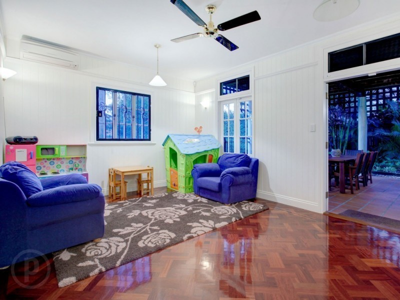 39 Prospect Street, Sherwood QLD 4075
