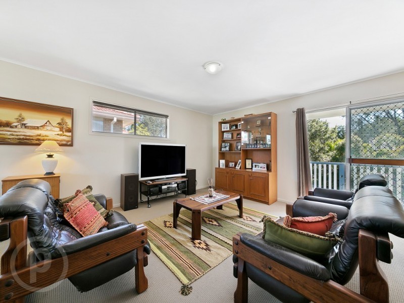 22 Landstead Street, Oxley QLD 4075