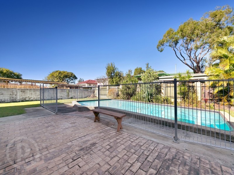 22 Landstead Street, Oxley QLD 4075