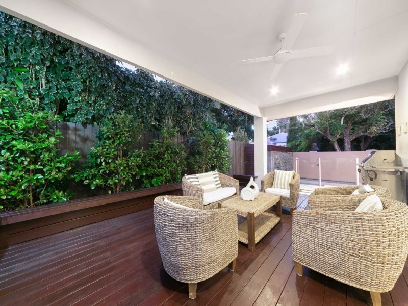 52 Long Street West, Graceville QLD 4075