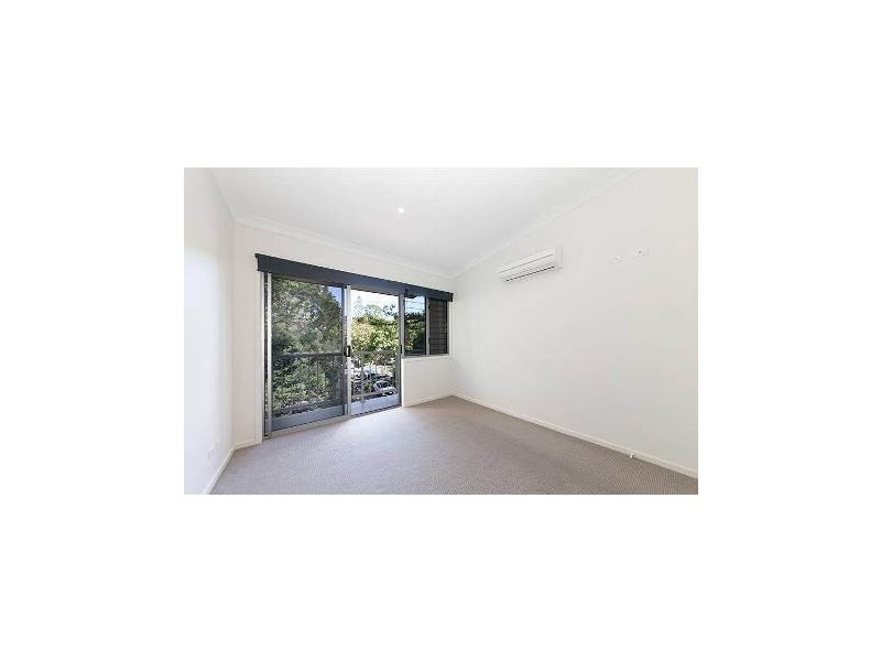 8/15 Adsett Street, Taringa QLD 4068
