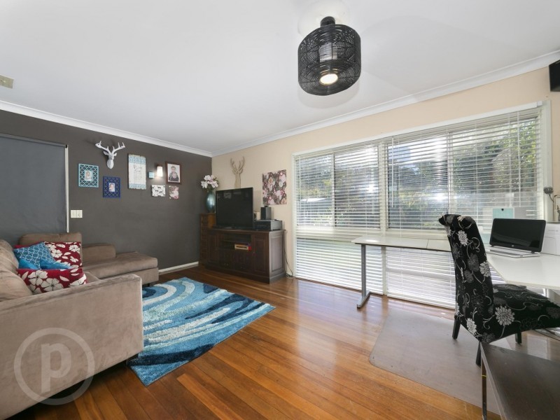 734 Moggill Road, Chapel Hill QLD 4069