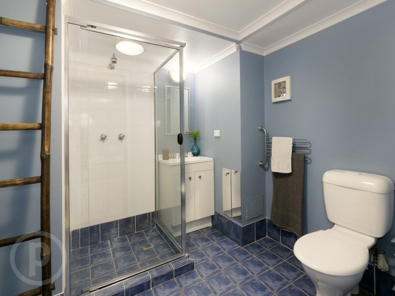 734 Moggill Road, Chapel Hill QLD 4069