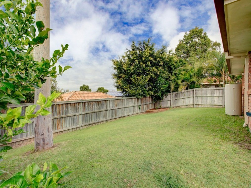 20 Danube Cres, Springfield QLD 4300