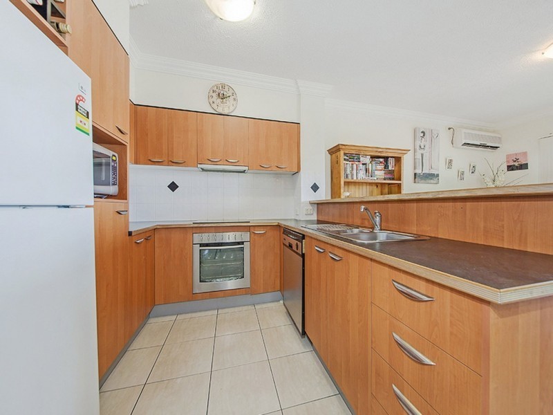 2/65 Lytton Road, Bulimba QLD 4171