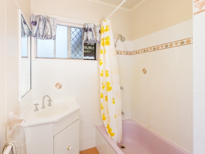 222 Seventeen Mile Rocks Road, Oxley QLD 4075