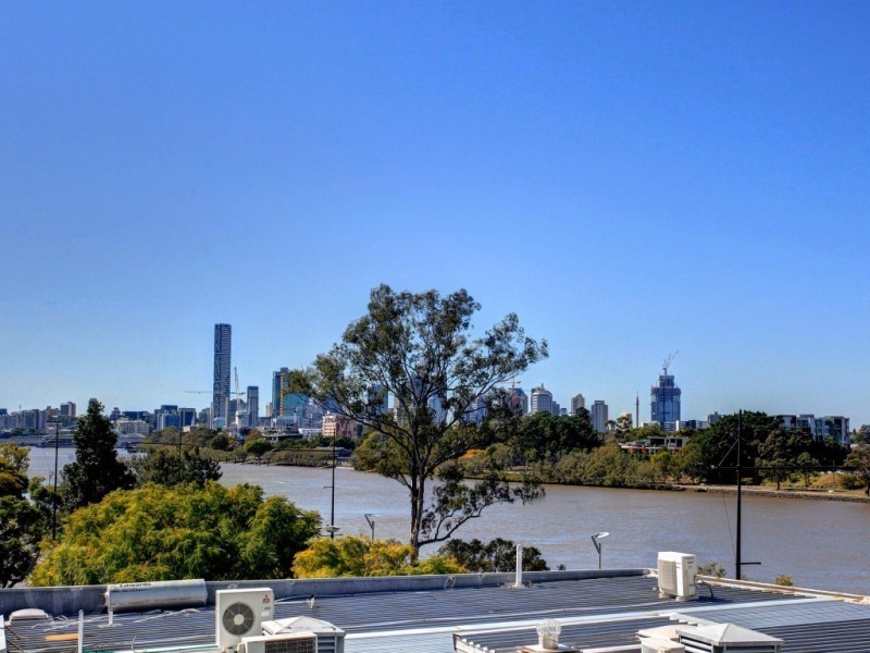 19/12 Patrick Lane, Toowong QLD 4066