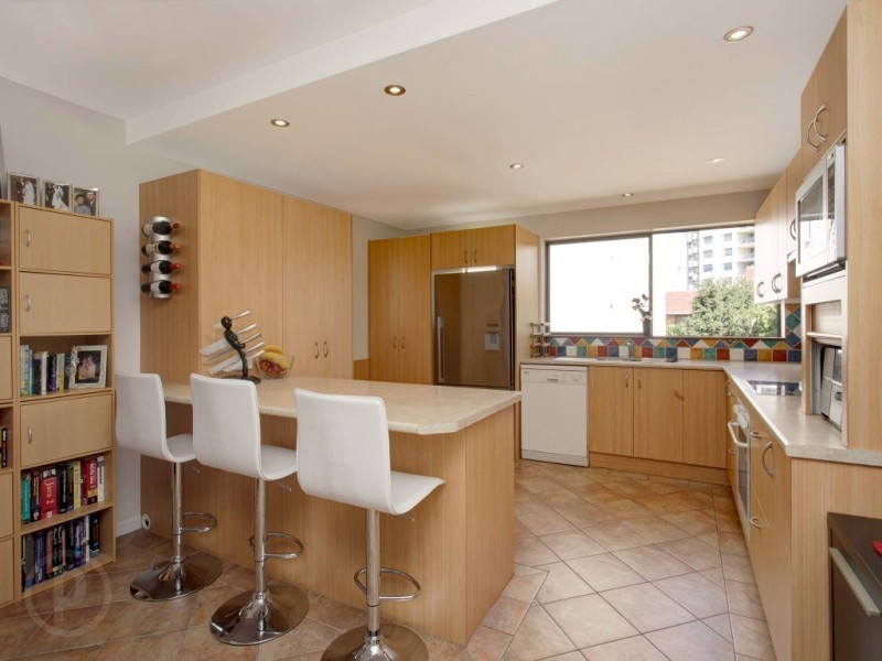 19/12 Patrick Lane, Toowong QLD 4066