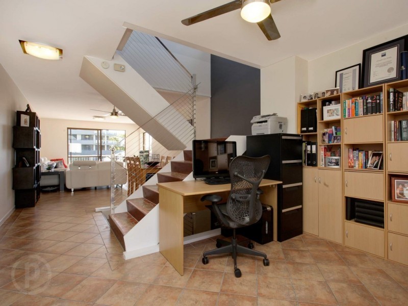 19/12 Patrick Lane, Toowong QLD 4066