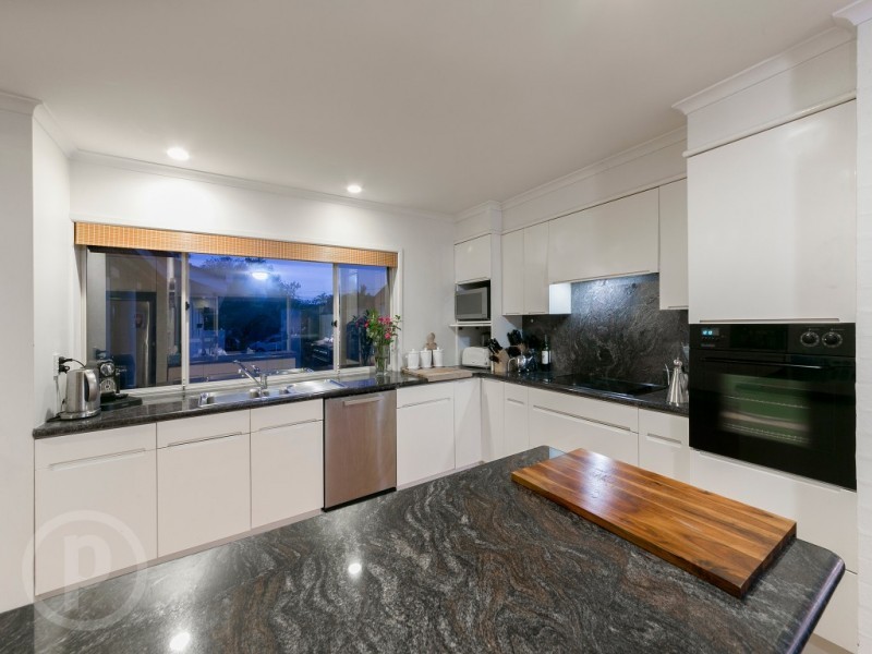 55 Kooringal Drive, Jindalee QLD 4074