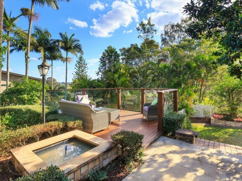 2 McKellar Court, Mount Ommaney QLD 4074