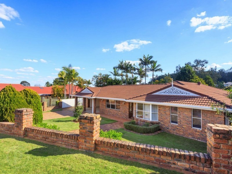 2 McKellar Court, Mount Ommaney QLD 4074