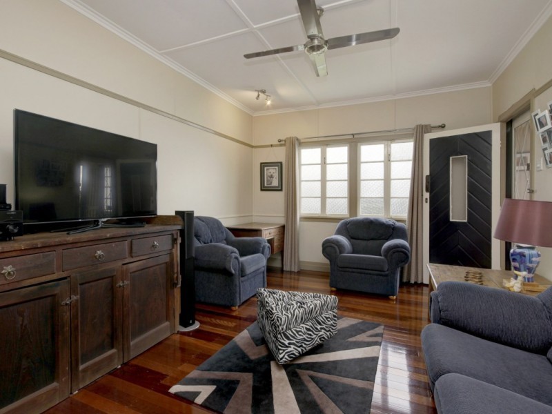 2 Hodge Street, Corinda QLD 4075