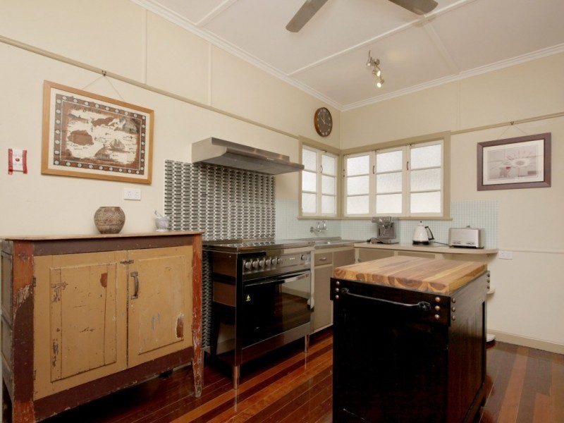 2 Hodge Street, Corinda QLD 4075