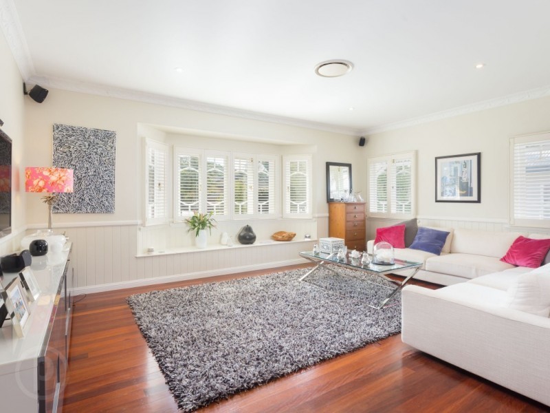 61 Austral Avenue, Graceville QLD 4075