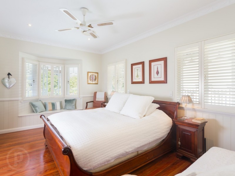 61 Austral Avenue, Graceville QLD 4075