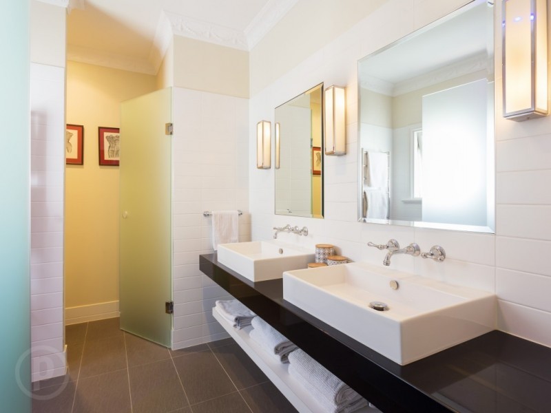 61 Austral Avenue, Graceville QLD 4075