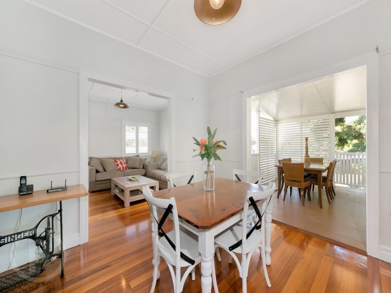 8 Hilda Street, Corinda QLD 4075