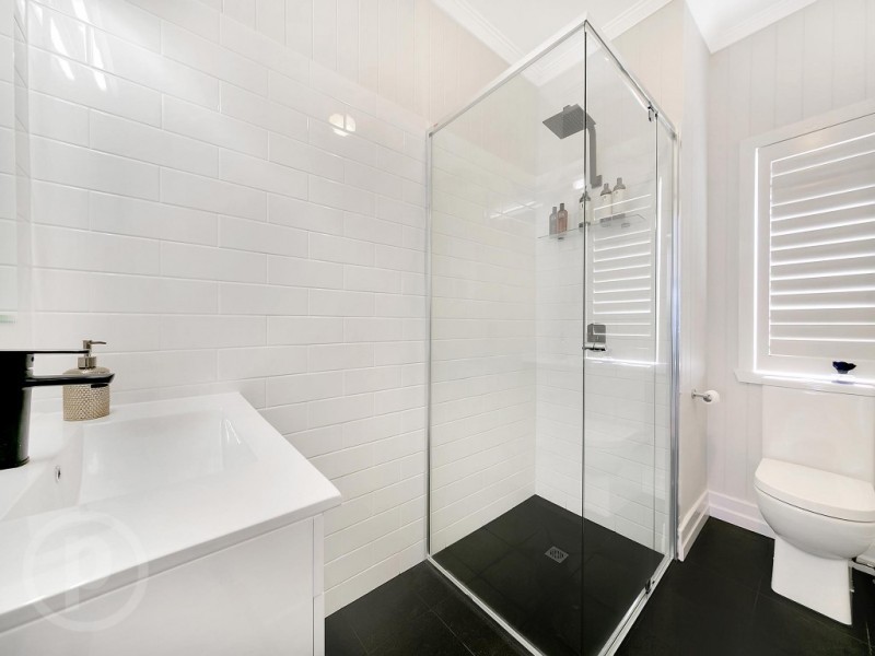 8 Hilda Street, Corinda QLD 4075