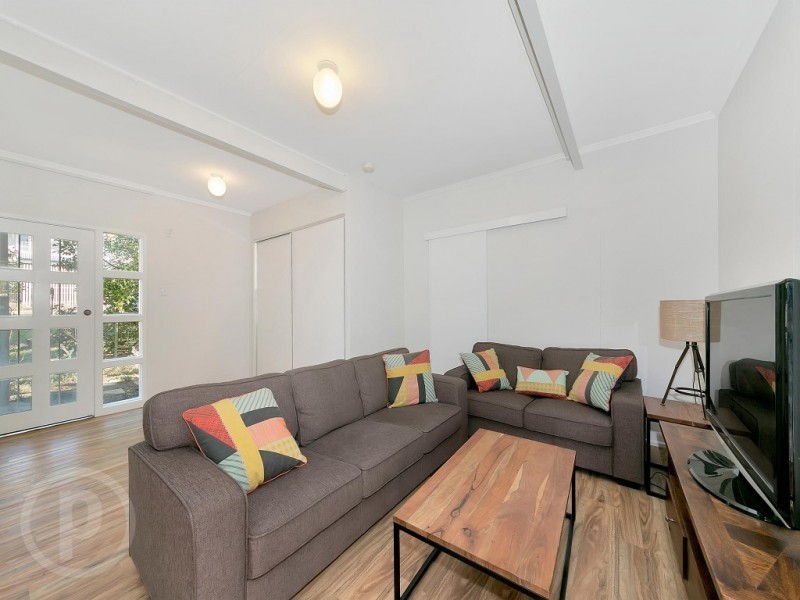 8 Hilda Street, Corinda QLD 4075