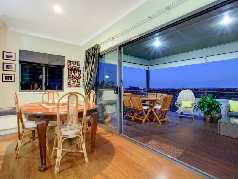 15 Grandview Place, Oxley QLD 4075