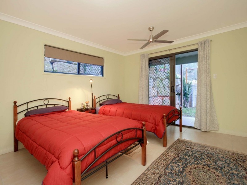 15 Grandview Place, Oxley QLD 4075