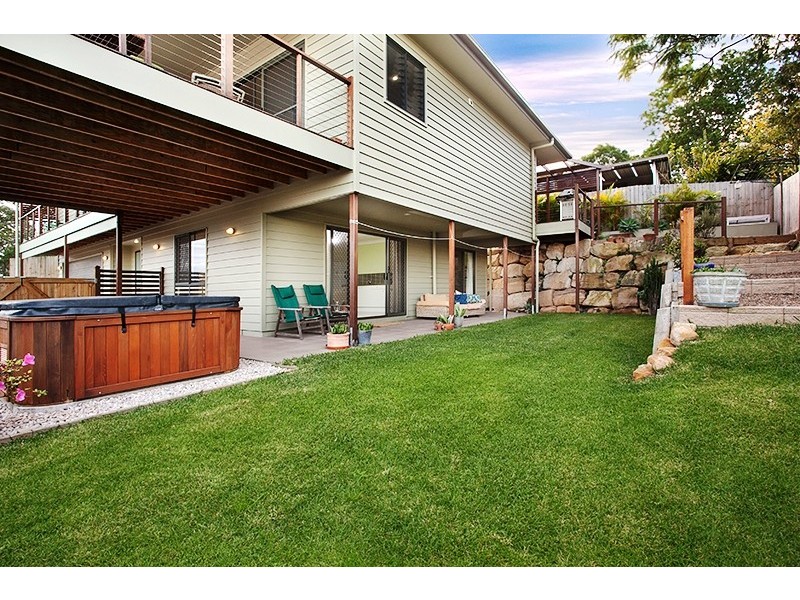 15 Grandview Place, Oxley QLD 4075