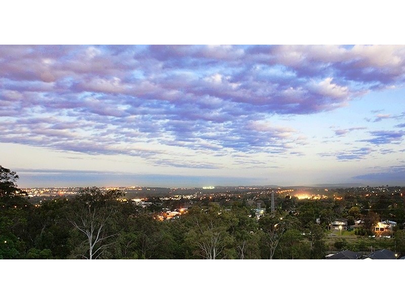 15 Grandview Place, Oxley QLD 4075