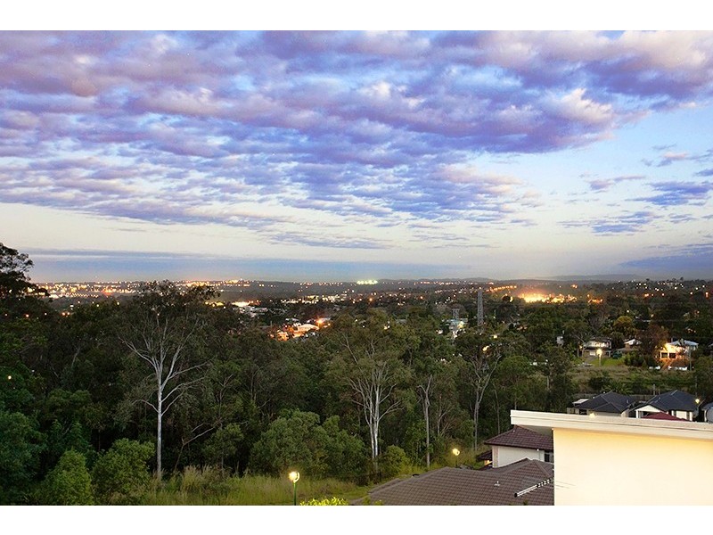 15 Grandview Place, Oxley QLD 4075