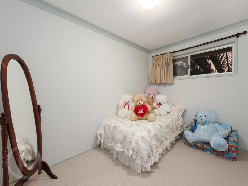 19 Jacqueline Avenue, Springwood QLD 4127