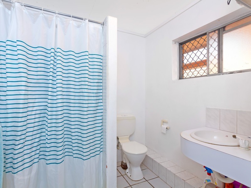 8/104 Gailey Road, St Lucia QLD 4067