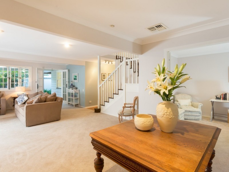 30 Sutton Street, Chelmer QLD 4068