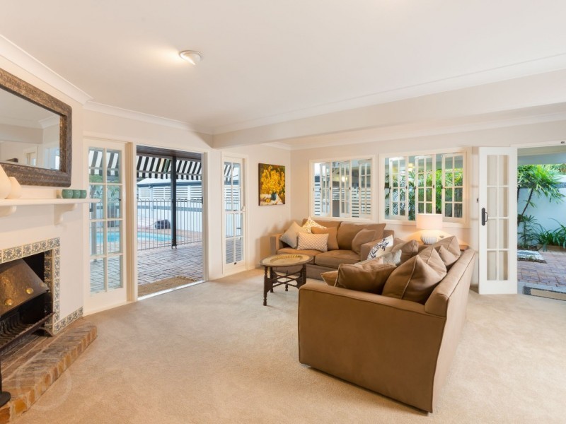 30 Sutton Street, Chelmer QLD 4068