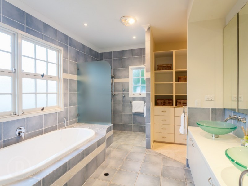 30 Sutton Street, Chelmer QLD 4068