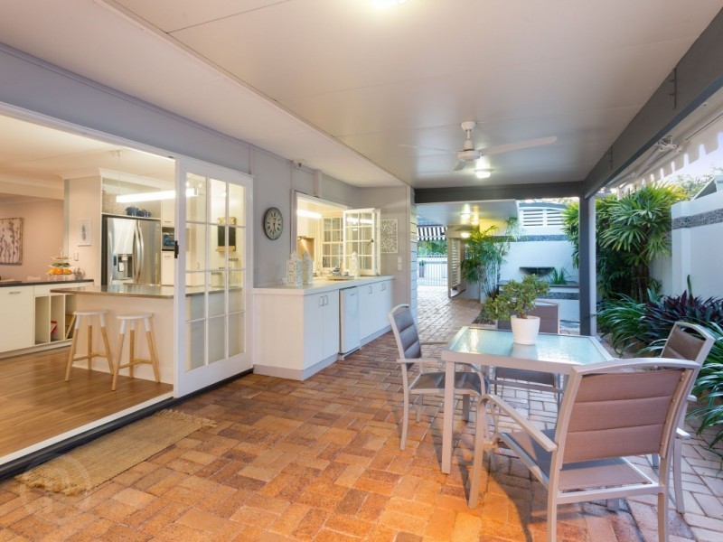 30 Sutton Street, Chelmer QLD 4068