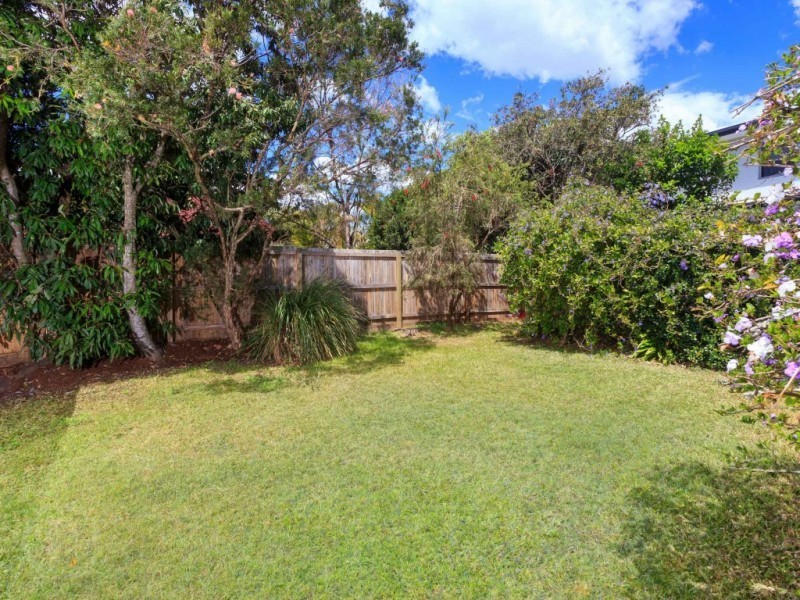 12 Palm Ave, Sherwood QLD 4075