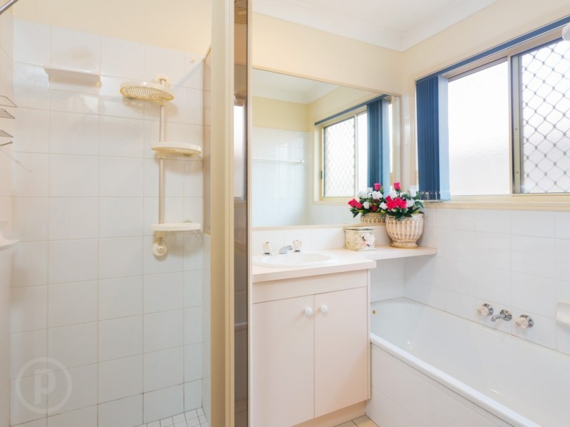 12 Palm Ave, Sherwood QLD 4075