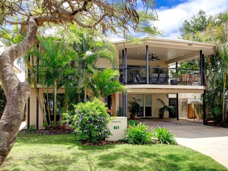 19 Kew Road, Graceville QLD 4075