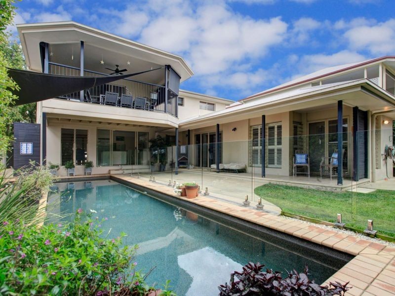 19 Kew Road, Graceville QLD 4075