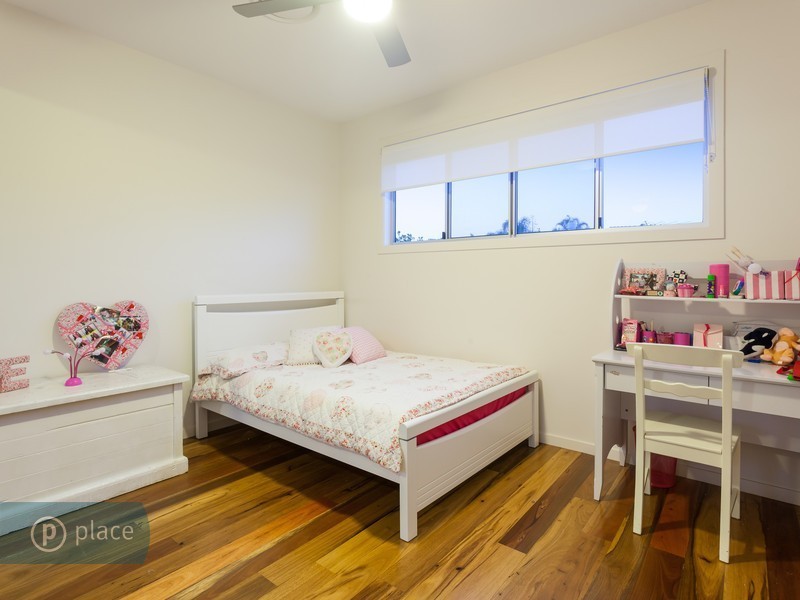 41 Camelot Street, Tennyson QLD 4105