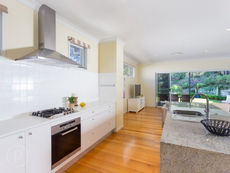 43 Hepworth Street, Chapel Hill QLD 4069