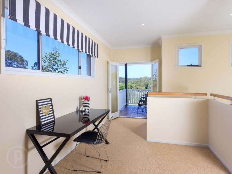 43 Hepworth Street, Chapel Hill QLD 4069