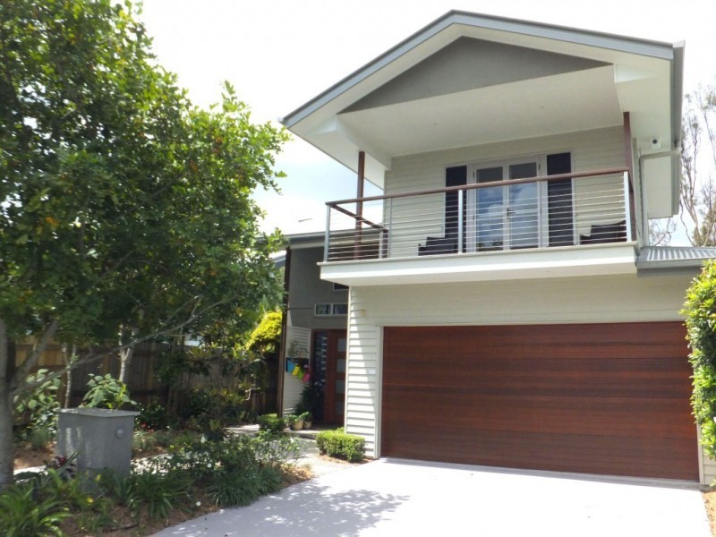 32 Dan Street, Graceville QLD 4075